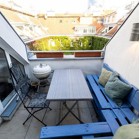 Luxurious Maisonette Apartment At The Heart Of ウィーン エクステリア 写真
